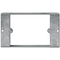 Jung 1980APM ,Ramă adaptor pentru cutii de perete italiene